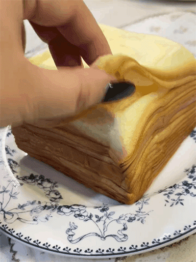 305b2b5f9c55bca65d1cc13203db7085.gif
